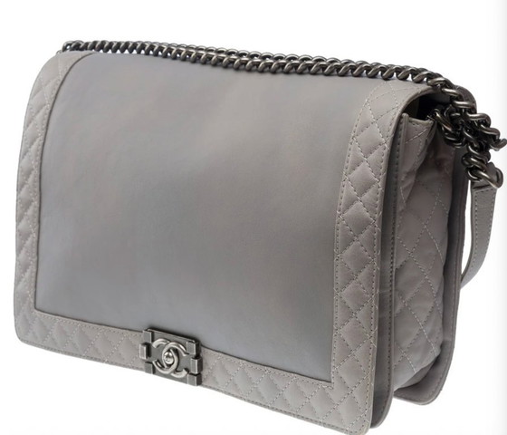 Image 1 of Sac CHANEL Boy en Cuir Gris - 101696