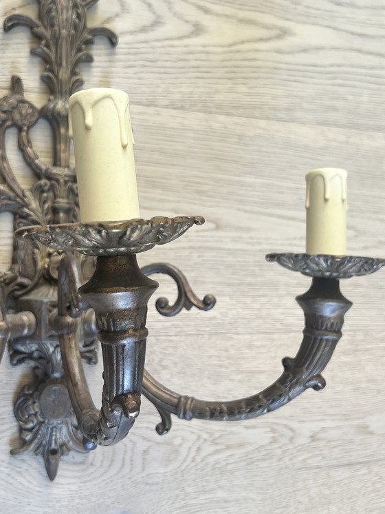 Image 1 of Antiche lampade da parete in bronzo in stile rococò francese - Coppia