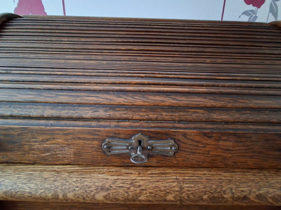 Image 1 of Scrivania antica in rovere con piano a rullo – completamente funzionale con chiave