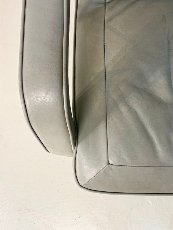 Image 1 of Visitor armchair mobilier international cuir Gris 2000 Ref Camilla