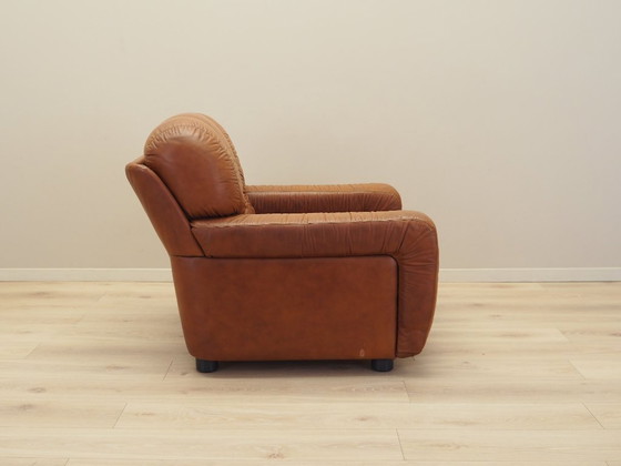 Image 1 of Bruine fauteuil, Italiaans ontwerp, jaren 1970, productie: Italië
