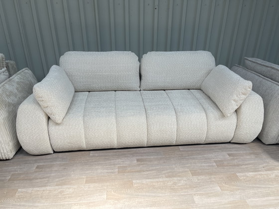 Image 1 of Desgin sofa bouclé with sleeping function and storage space