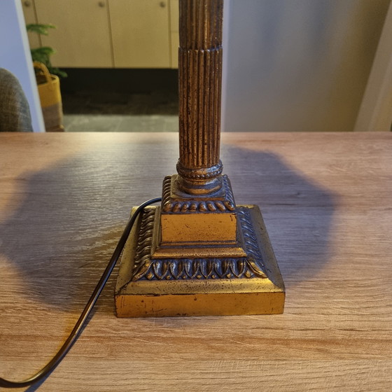 Image 1 of Messinglampe mit mattiertem Glas, Hollywood-Regency-Stil der 1930er Jahre