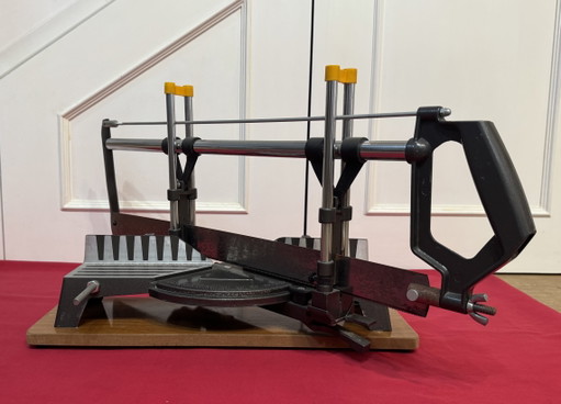 Manual cutting machine for frames – onderhoudsproducten, Wood, Metal