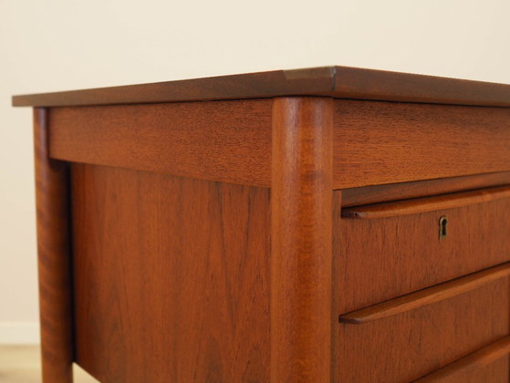 Scrivania danese in teak con sei cassetti, impiallacciata, anni '70. – Scrivanie, Wood (photo 14 of 17)