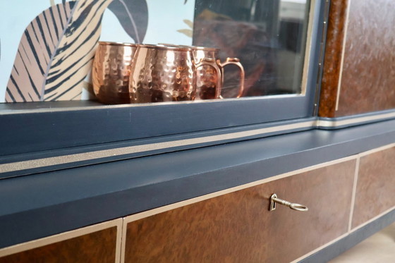 Image 1 of Mobile Art Déco con vetrina in vetro curvo – Restaurato, impiallacciatura in radica, illuminazione