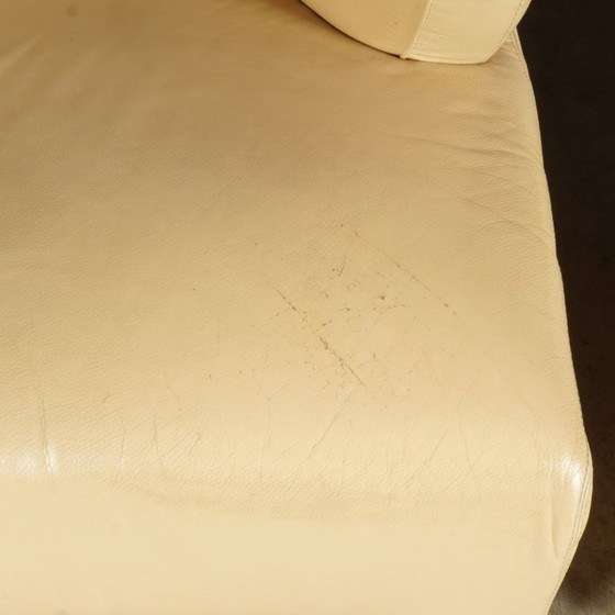 Image 1 of Poltrona vintage in pelle – beige