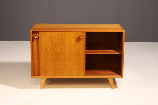 Cabinet du milieu du siècle U452 par Jiří Jiroutek pour Interiér Praha, Tchécoslovaquie, 1960's