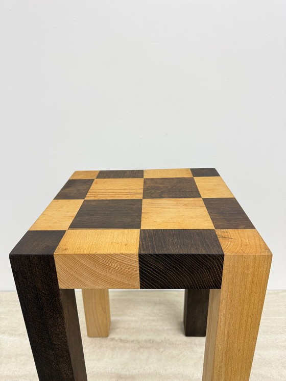 Sgabello in legno con motivo a scacchiera, Sgabelli, Marrone, Modern (foto 11 di 14)