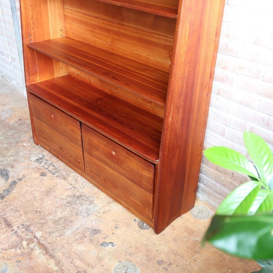 Image 1 of Vintage kast hoog boeken massief hout