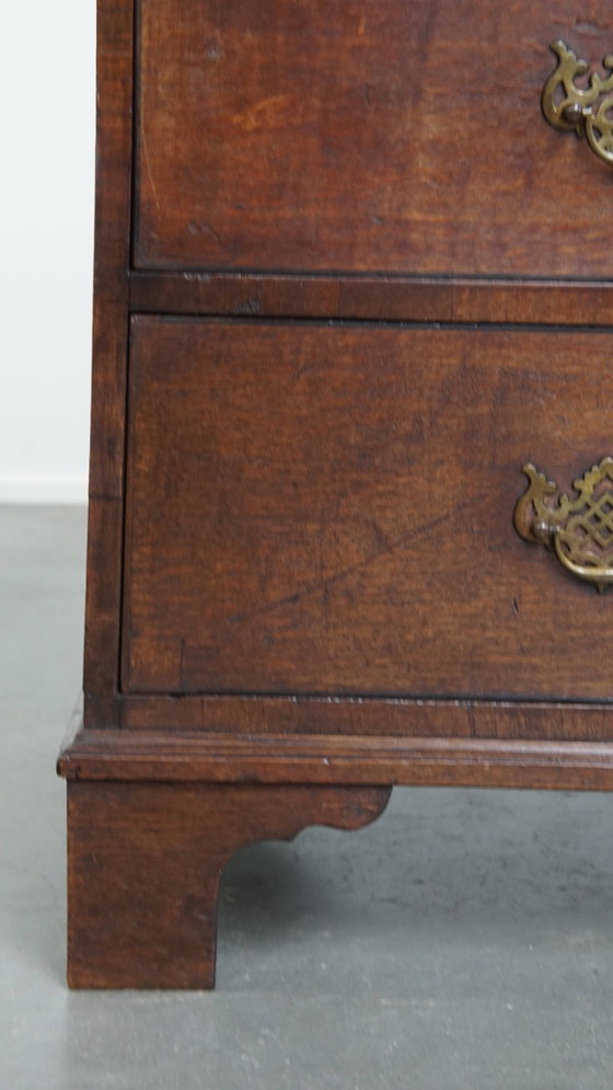 Image 1 of Cómoda baja clásica inglesa antigua / cómoda sobre cómoda