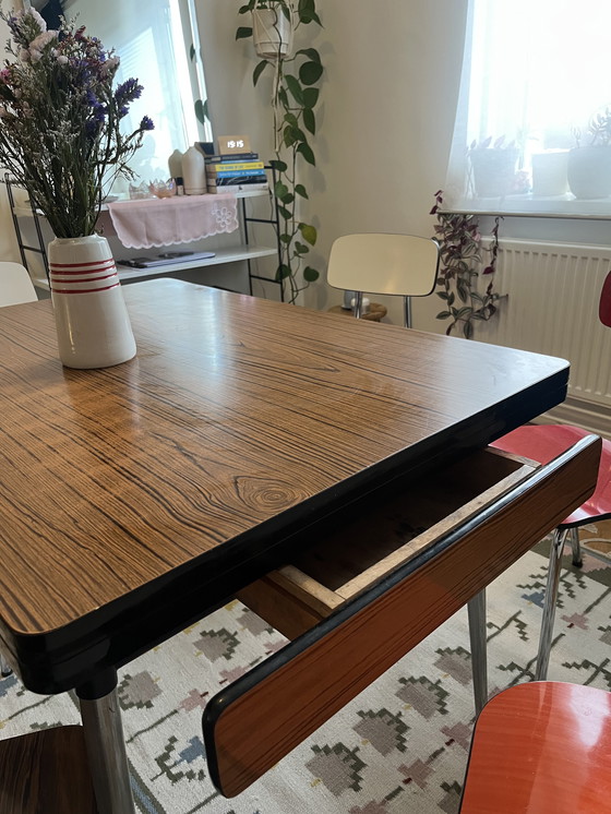 Image 1 of Formica table and chairs 