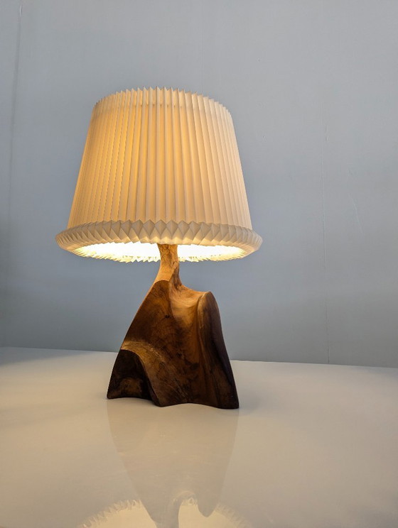 Image 1 of Lampada da tavolo organica moderna in legno d'ulivo intagliato, stile scultoreo, anni '70