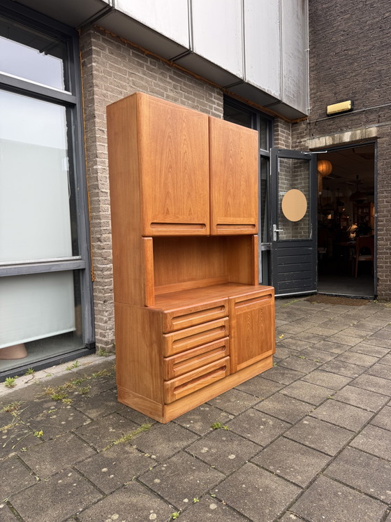 Image 1 of Vintage teakhouten Deense buffetkast, Dyrlund ‘70