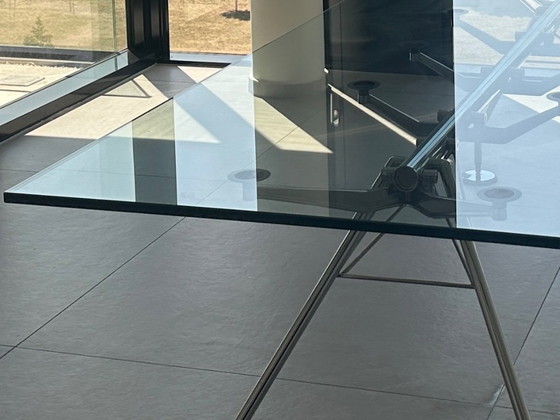 Tecno Nomos conference table – Glass, Metal (photo 5 of 5)