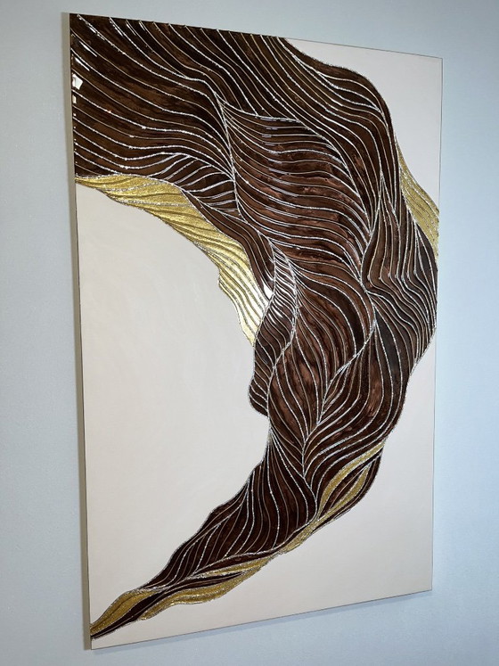 Image 1 of Opera d'arte astratta da parete con texture, realizzata in resina e cristalli, intitolata "Vene di Luce".