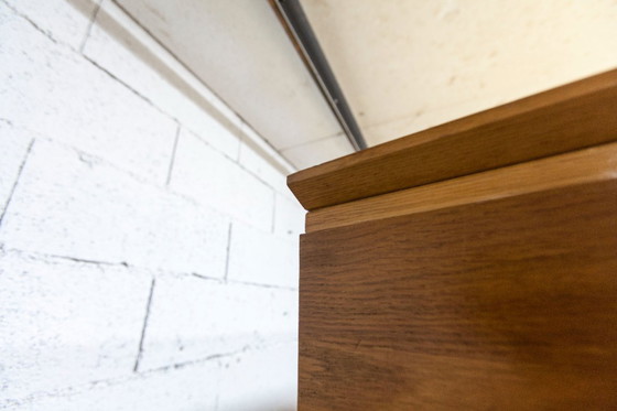 Image 1 of Französischer Kleiderschrank mit geschwungenen Beinen, 3 Türen, 1 Spiegel (27 x 130 cm) und 1 Schublade