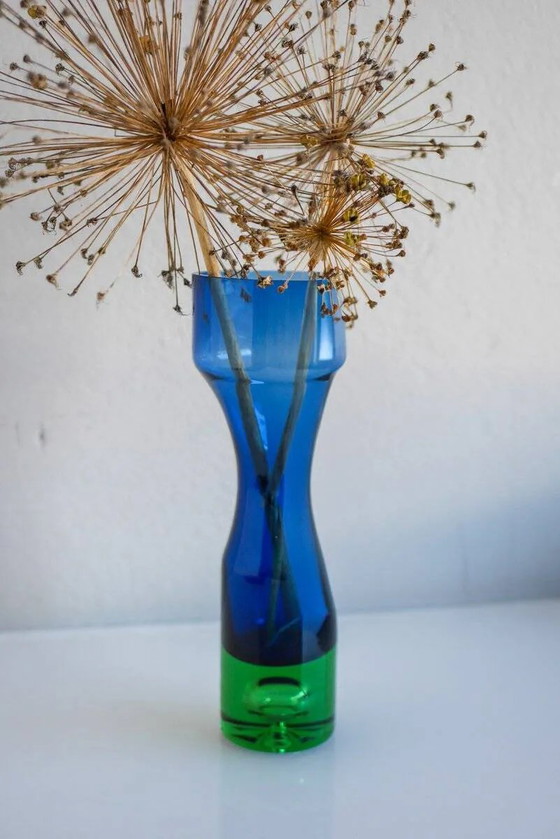 Image 1 of Mid-century modern Scandinavian bright blue and emerald green glass vase from Borgström Åseda, Sweden