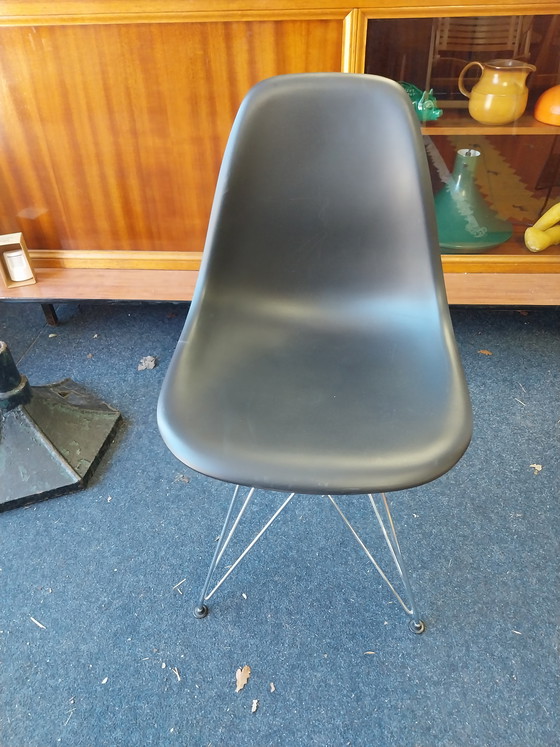 Image 1 of 2 x Vitra DRS di Ray e Charles Eames, aprile 2000