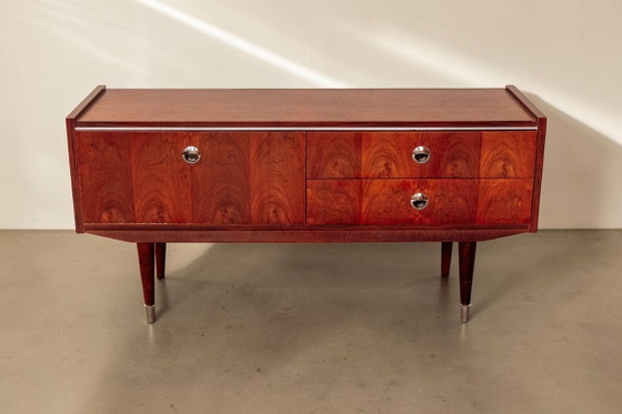 Vintage Dressoir Jaren 60 Van Palissander Fineer Met Chromen Greepjes – Wood (photo 9 of 10)