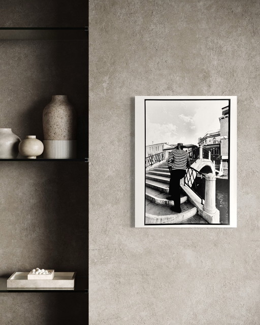 Michel Pinel ( 1949 ) grote foto 50cm x 40cm / Venise les gondoliers