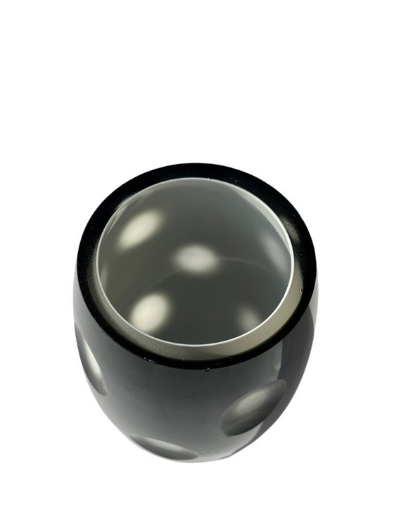 Image 1 of Design scandinavo - Vaso in vetro nero con motivo a pois tagliati