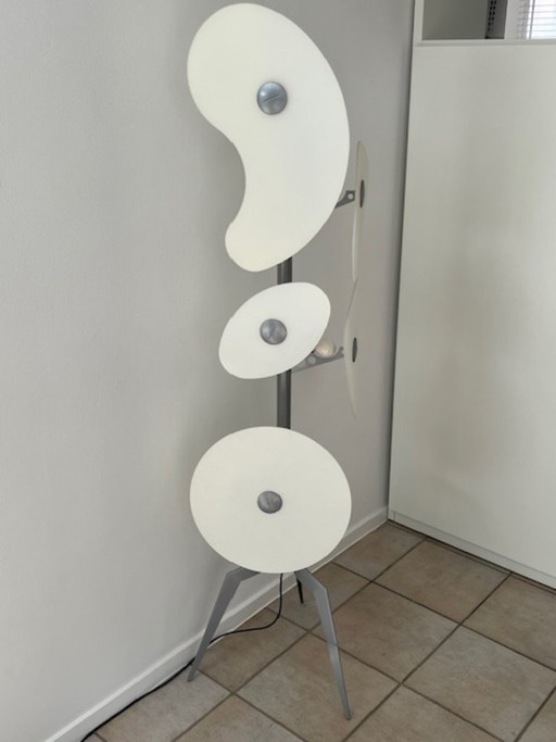 Lámpara de pie orbital blanca con regulador de intensidad. – Foscarini, vloerlampen, Aluminium, Glass (photo 2 of 5)