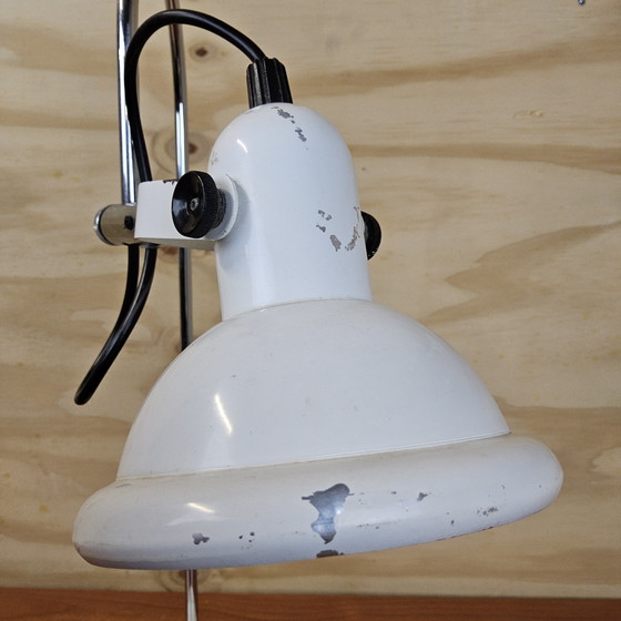 Image 1 of Lampada da tavolo industriale vintage cromata / lampada ad arco Anvia (anni '70) design olandese metà secolo lampada da tavolo