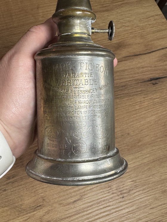 Image 1 of Lampada a forma di piccione d'argento