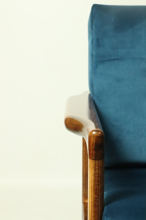 Image 1 of Vintage fauteuil blauw marin Scandinavisch ontwerp door Z.Bączyk 1965