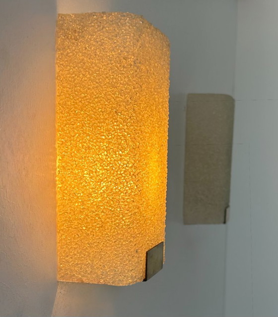 Image 1 of Paar wandlampen in graniet perspex en messing, Frankrijk 1960