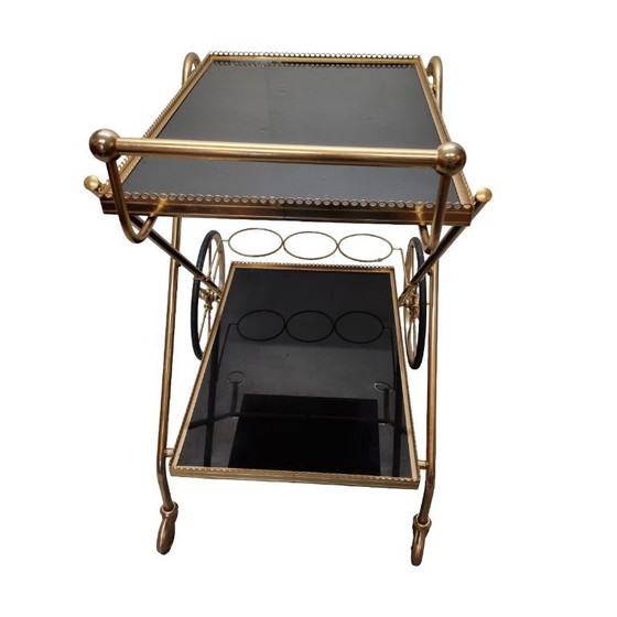 Image 1 of Hollywood Regency bedient die Straßenbahn