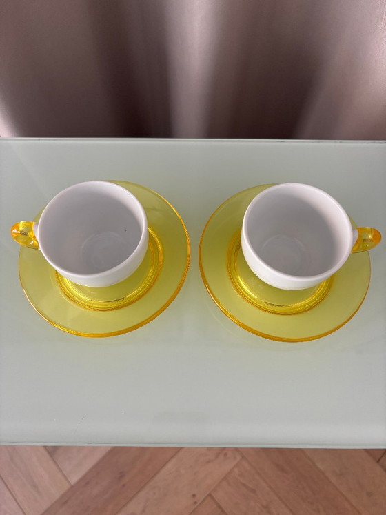 Vintage Fratelli Guzzini Tazza Espresso Cups & Yellow Saucers – Set of 2 – Crockery, Ceramic, Plastic (photo 3 of 10)