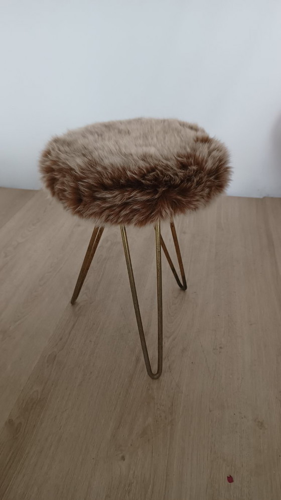 Long-haired Fifties Stool – Metal, Textile (photo 2 of 7)