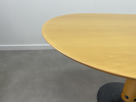 Image 1 of Arco Diabolo oval dining table 158 x 105