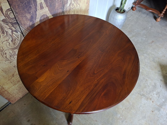 Image 1 of Clásica mesa auxiliar inglesa til top, mesa de vino, mesa de whisky, dim, 75x75cm y 75cm de alto.
