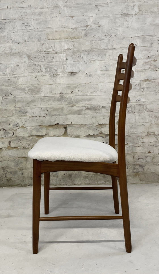 Image 1 of 2 Teakholzstühle aus der Mitte des 20. Jahrhunderts, entworfen von Georg Leowald.