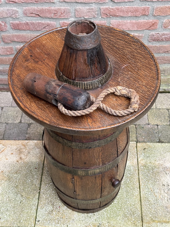 Image 1 of Bouée de pêche ancienne en bois | Chêne massif et fer forgé | XIXe siècle