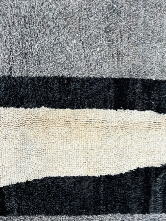 Image 1 of Tapis berbère marocain Beni ourain 200x310 cm ,Tapis marocain en laine Mrirt blanc et noir