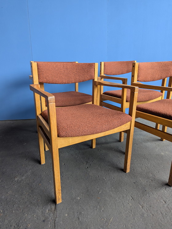 Image 1 of Set di 4 sedie da pranzo danesi vintage, rivestite di nuovo.