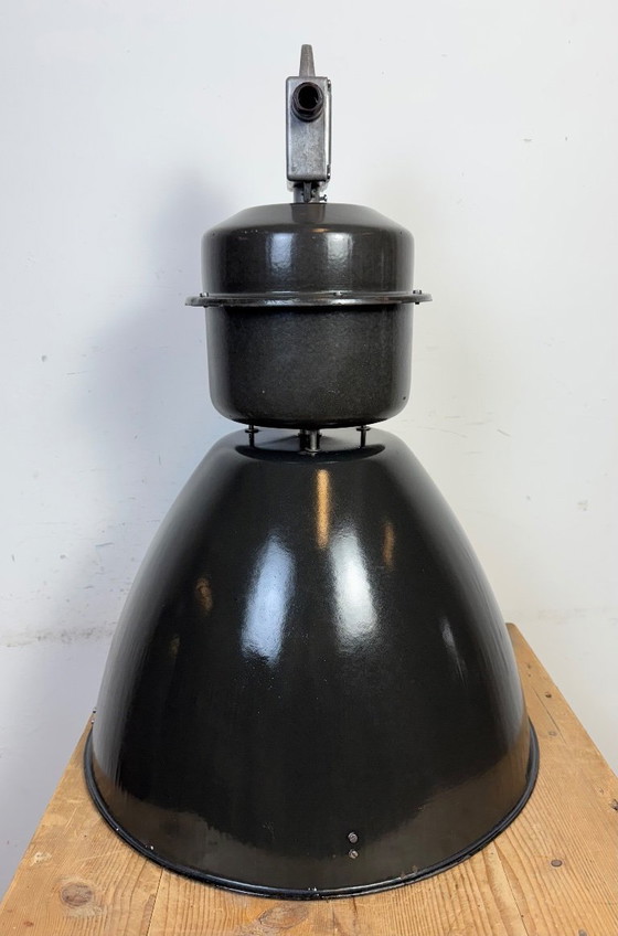 Image 1 of Grote zwarte geëmailleerde industriële hanglamp van Elektrosvit, jaren 60