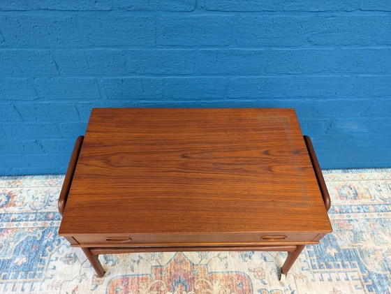 Image 1 of Table d'appoint vintage | table à couture, Poul Dinesen, années 1960