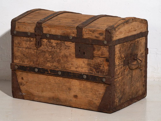 Baúl de viaje antiguo de madera de pino – Europa Central, circa 1900 – Armarios de almacenamiento, Iron (photo 19 of 28)