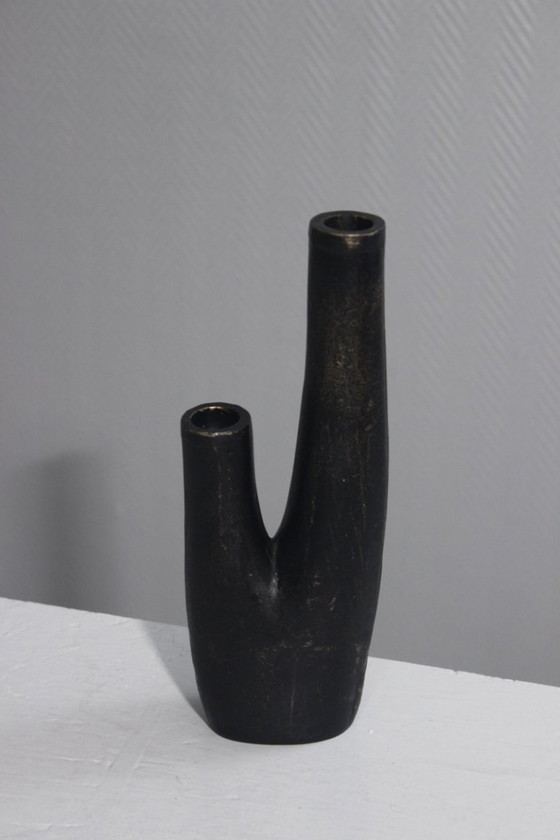 Image 1 of Doppelter Kerzenhalter aus Gusseisen Messing patiniert Brutalistisches Design Organisch 1970s