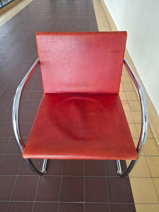 tubular frame armchair Brno design Mies van der Rohe