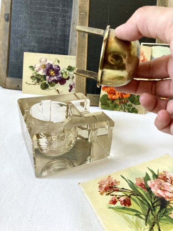Desk Inkwell with Beveled Cut Glass Reservoir and Brass, circa 1900 – Decorative Objects (photo 18 of 18)