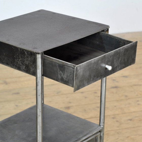 Image 1 of IJzeren nachtkastje, circa 1920