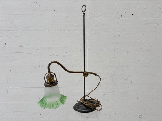 Image 1 of Art Nouveau table lamp made of brass and frosted glass, circa 1910