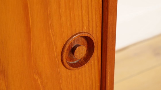 Image 1 of Vintage kastje met schuifdeuren | Audiomeubel | Teak