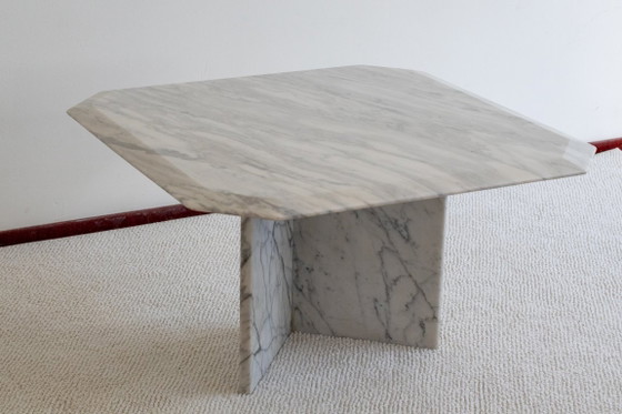 Italian carrara marble side table, White, Modern (photo 2 of 6)